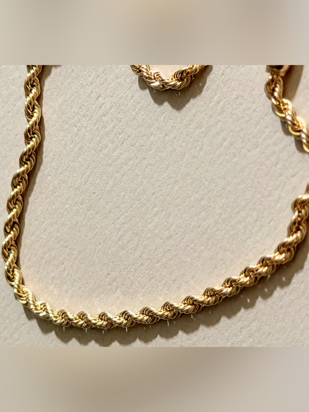 18K Yellow Gold Twisted Rope Bracelet - perfect girlfriend gift 🎁